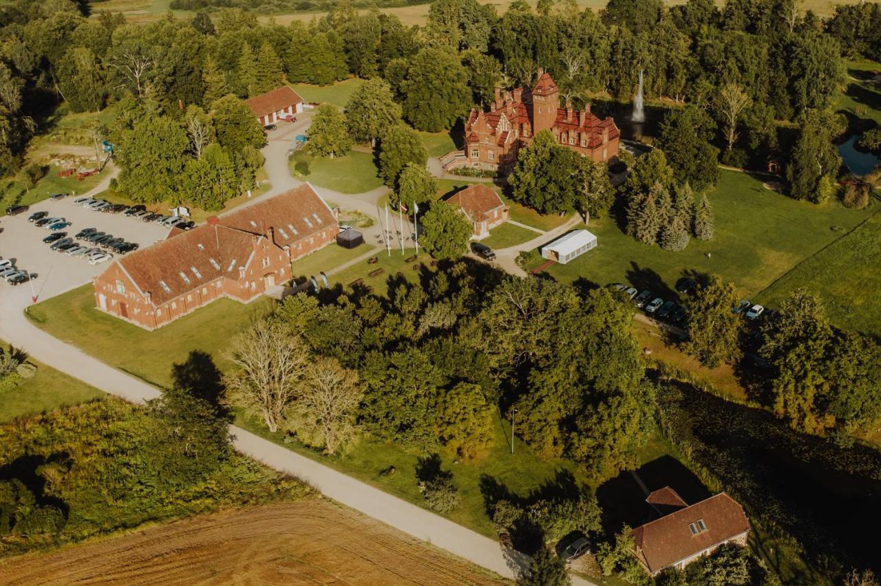 Jaunmoku Palace Complex Hotel Tume Εξωτερικό φωτογραφία
